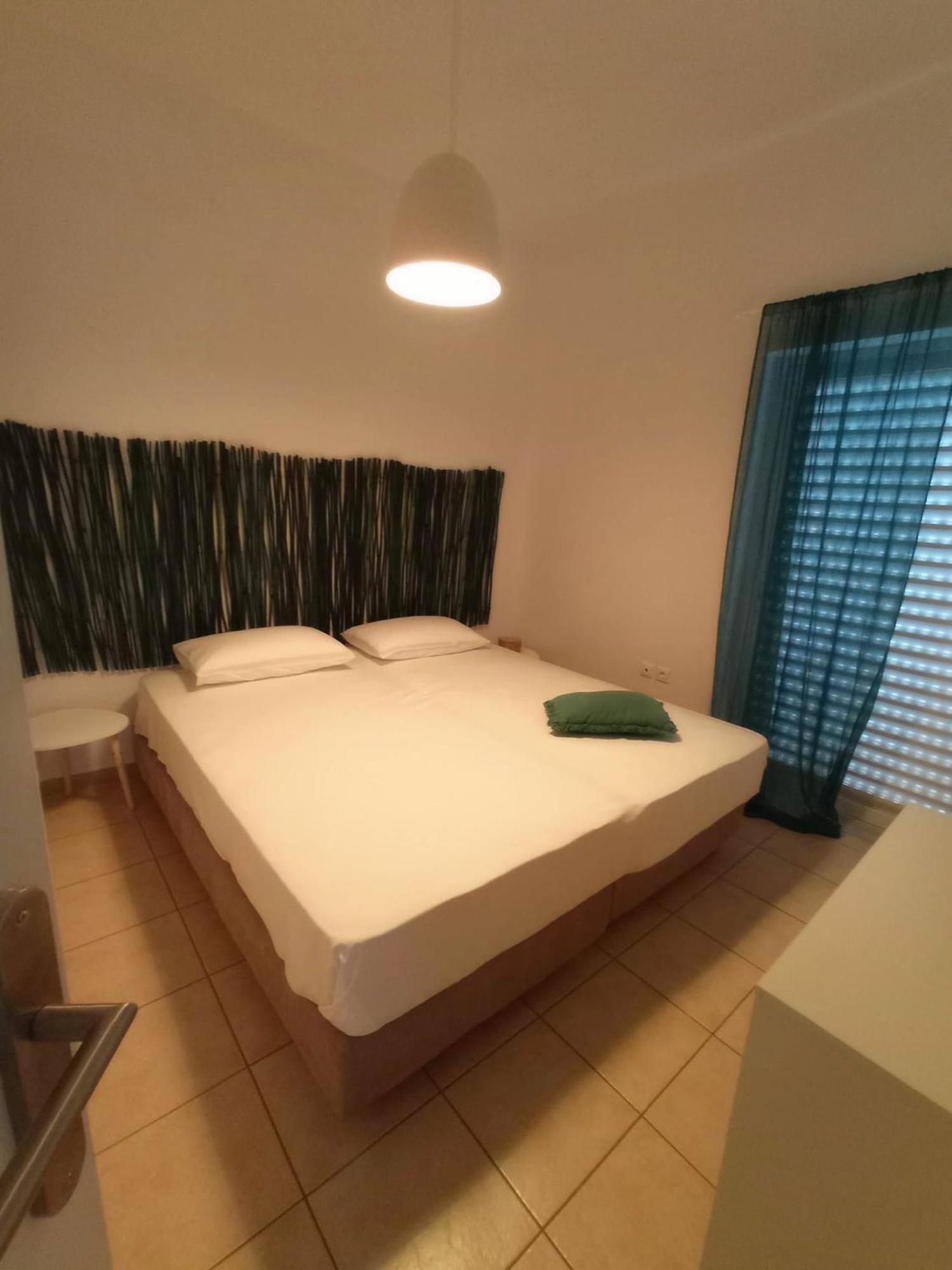 Sonema Seaside Apt Ханья Экстерьер фото